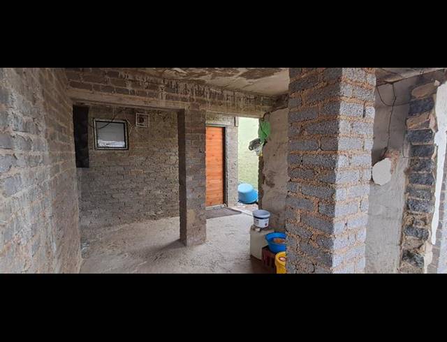 5 BEDROOM HOUSE FOR SALE IN ALEXANDRA EAST BANK
